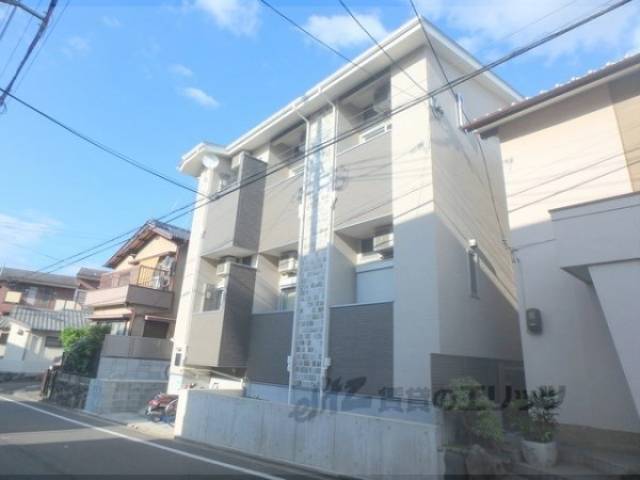 ﾊｰﾓﾆｰﾃﾗｽ深草大亀谷西寺町外観写真3