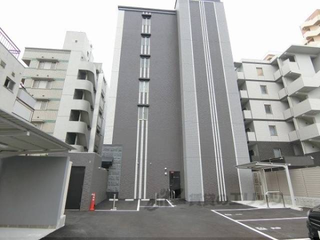 プレサンスTHE KYOTO華苑外観写真1