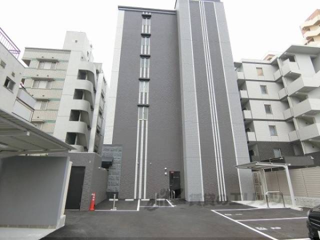 プレサンスTHE KYOTO華苑外観写真1