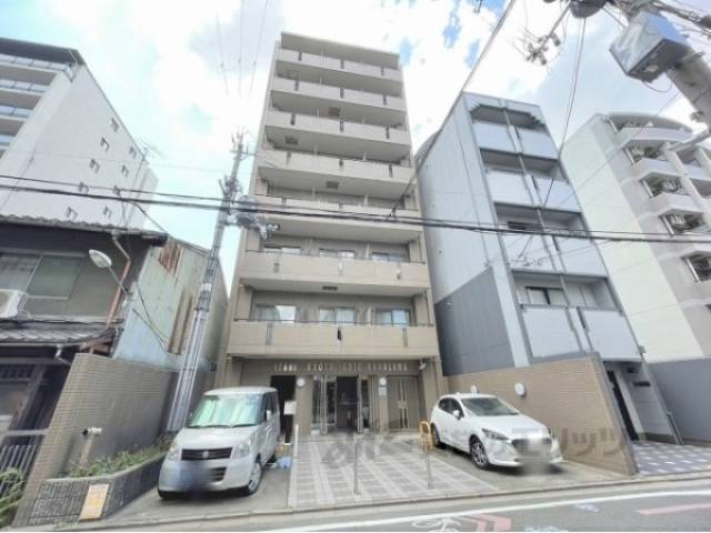 リーガル京都五条烏丸外観写真1