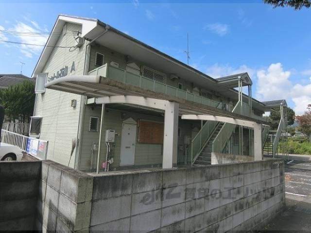 シャトル石山Ａ棟外観写真2