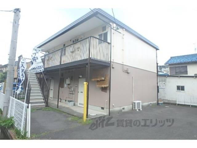 ハイツ岡田外観写真1