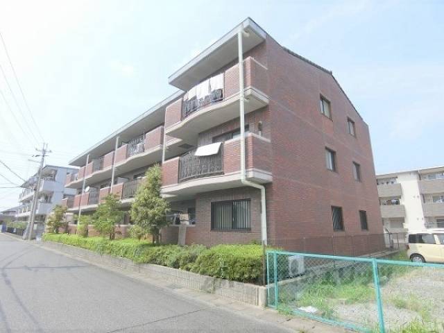 シャトーアルバ２外観写真1