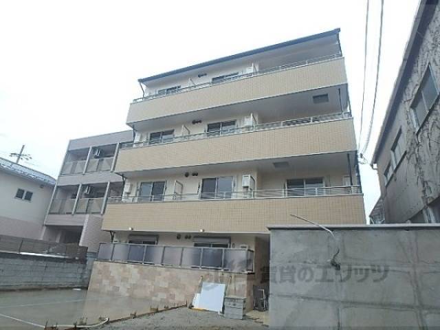 Ｐｒｉｅ深草外観写真3