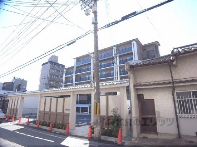メゾンノワール外観写真2