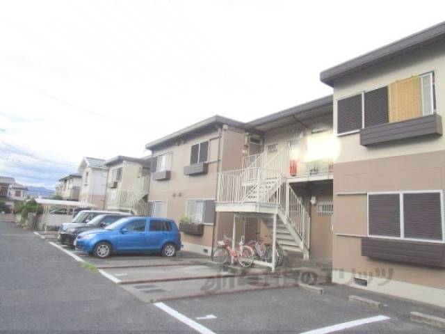 高井ハイツＢ棟外観写真2