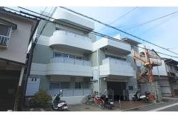 ライオンズマンション三条口外観写真