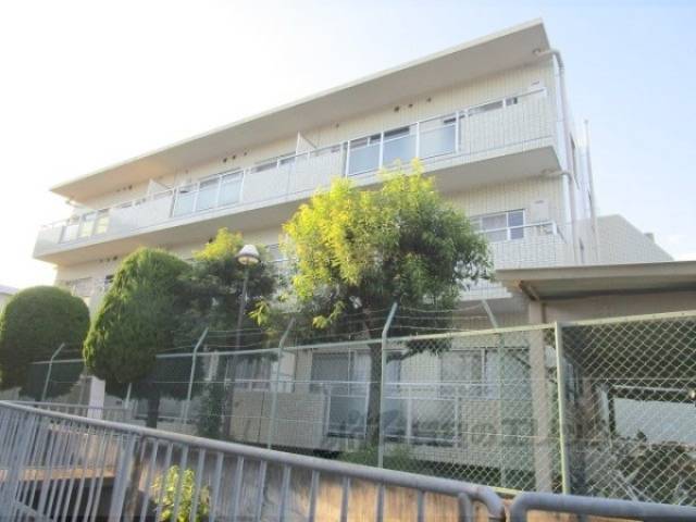 サンワロイヤルマンション２号館外観写真1