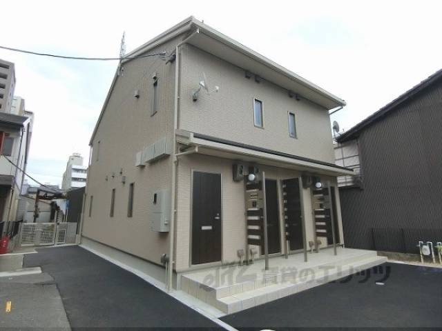 レイワコート外観写真1