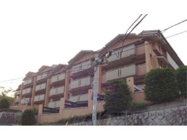ダイヤパレスオーセント鳴滝３０１号室外観写真1