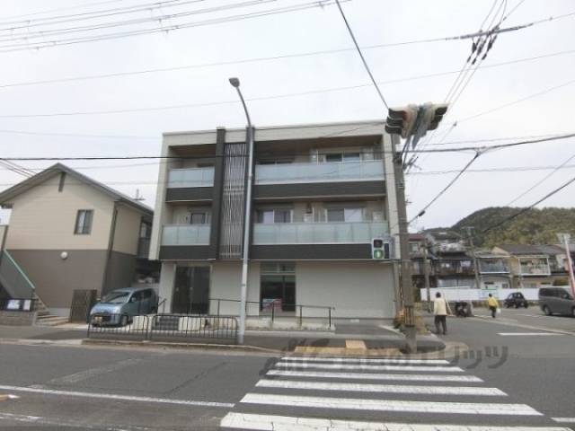 シャーメゾン佐貫外観写真3