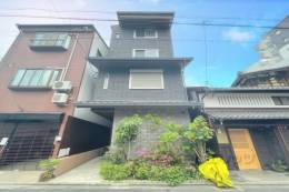 Ｃｏｍｆｏｒｚａ有隣外観写真