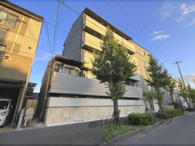 フラッティ京都十条外観写真1