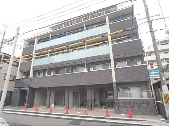 クレドール洛南LEGEND外観写真1