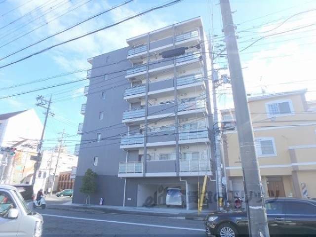 エスカーサ京都四条梅津外観写真1