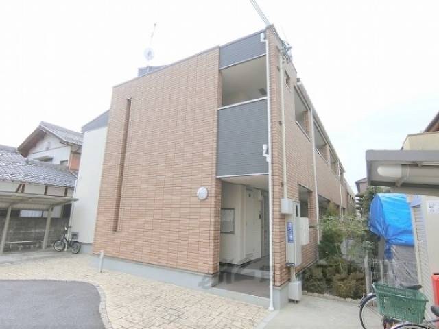 ノイ　アンソレイエ外観写真1