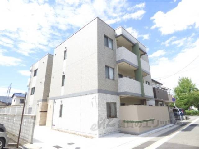 カサベルデ桂川外観写真1