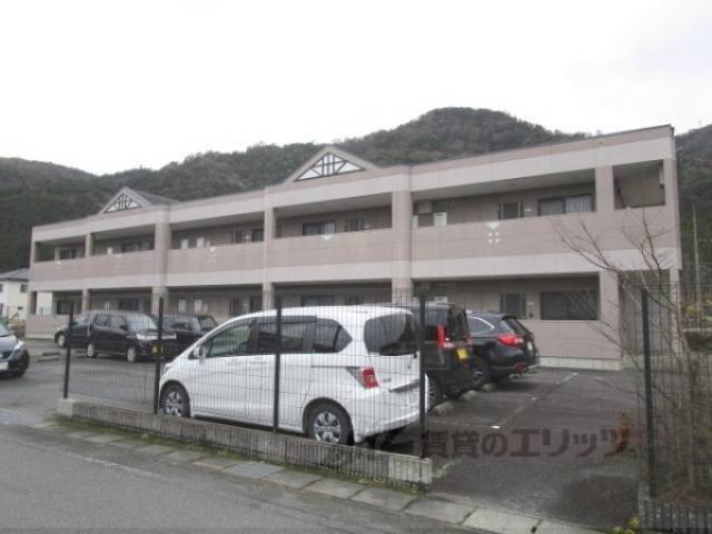 シャルマンハイツ外観写真1