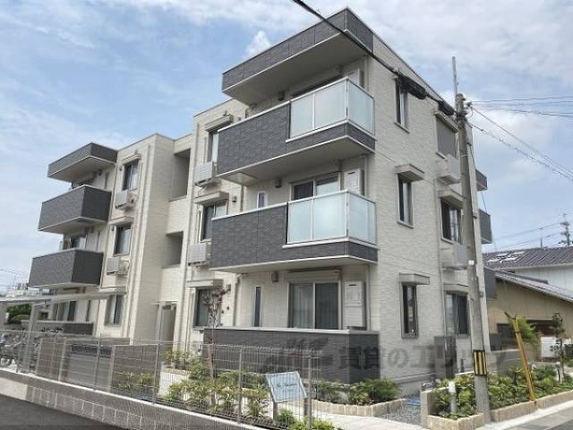 アレーズ久津川外観写真1
