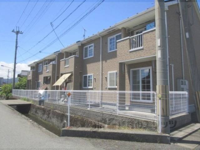 グランラシーヌ１外観写真2