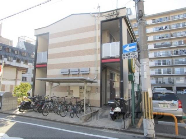 レオパレス奈良大宮外観写真2