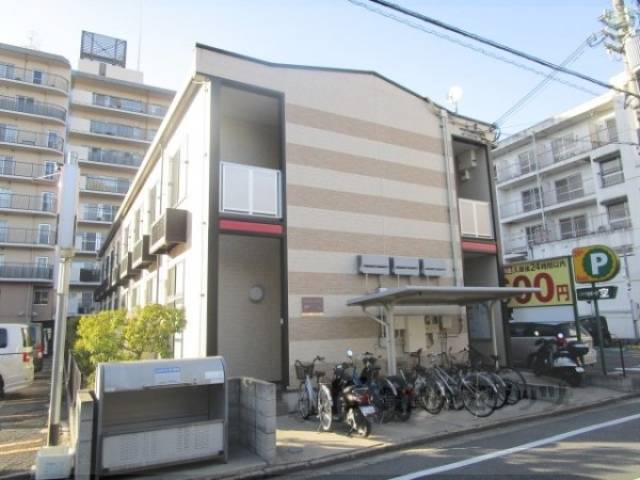 レオパレス奈良大宮外観写真3