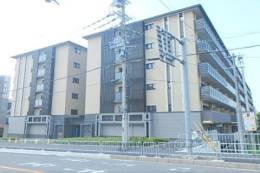 プレサンスレジェンド六地蔵215号室外観写真