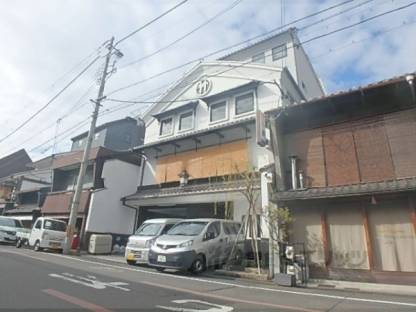 くろちく万蔵ビル外観写真1