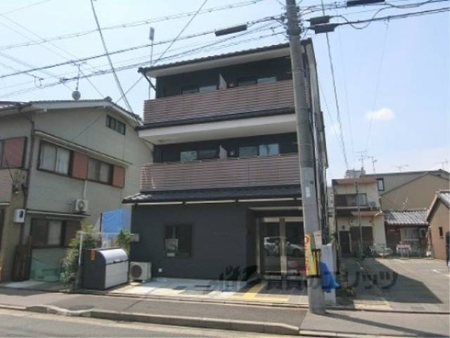 レヴィア東寺外観写真2