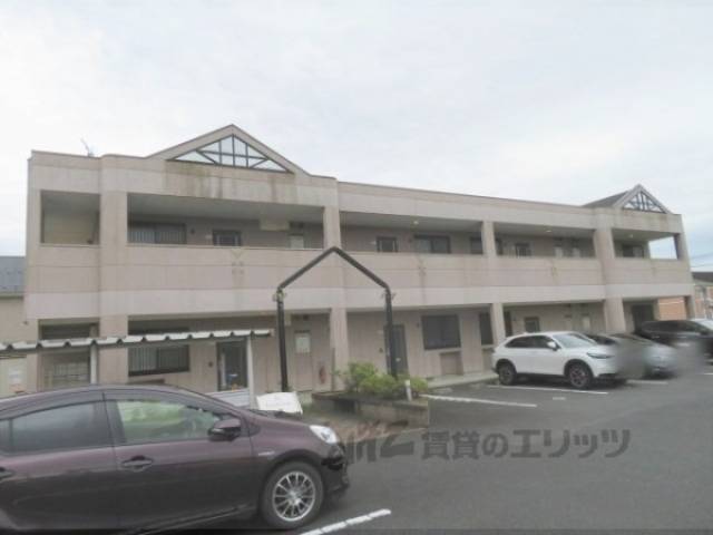 メゾン・リバーストーン外観写真1