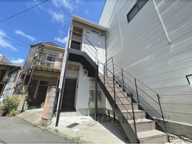 泉殿ハイツ外観写真1