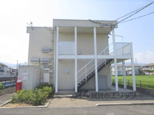レオパレスコンフォード　ツバキ外観写真2