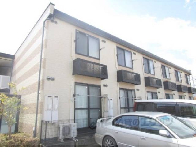 レオパレスクライフ外観写真1