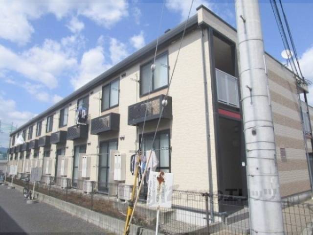 レオパレスクライフ外観写真2