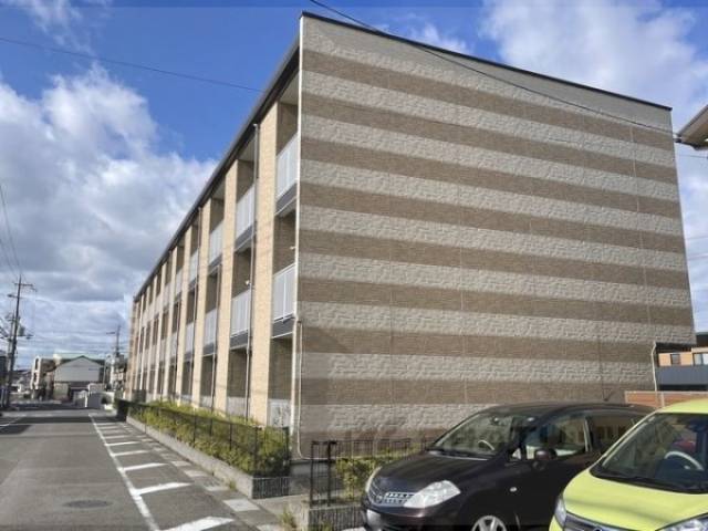 レオパレスサニーヒルズ外観写真3