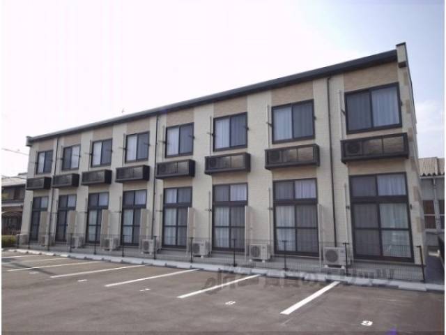 レオパレス出町外観写真1