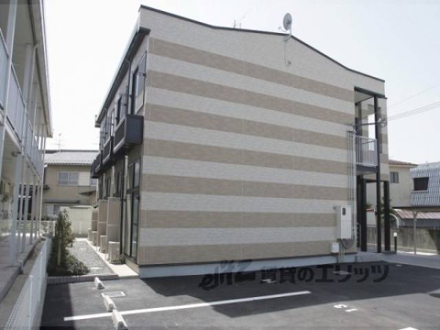 レオパレス八日市２外観写真1