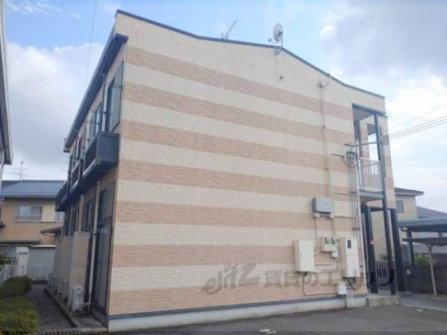 レオパレス八日市２外観写真2