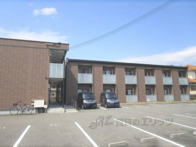 レオネクストイン園部外観写真2