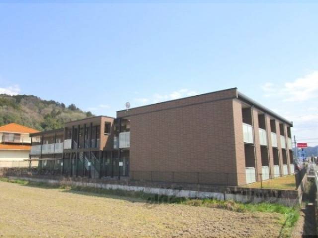 レオネクストイン園部外観写真3