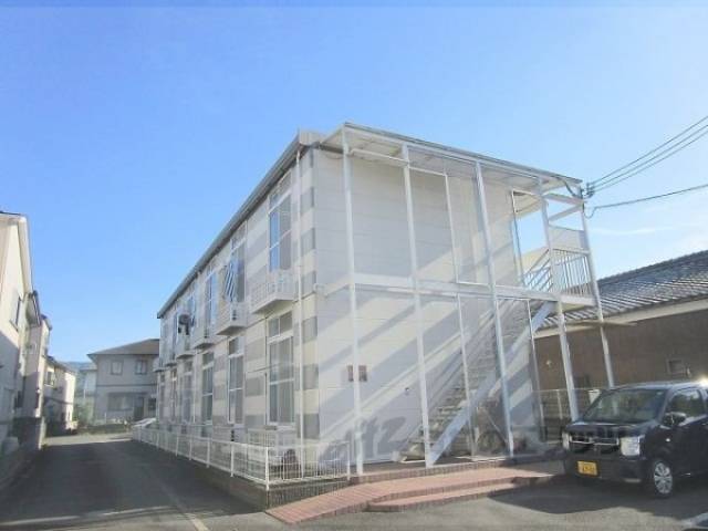 レオパレスファンタジー外観写真1