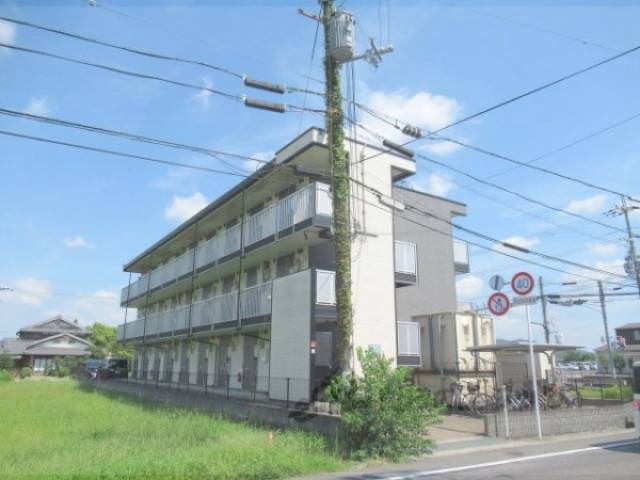 レオパレスフレンズ外観写真3