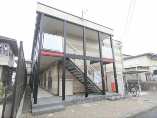 レオパレスプチトマト外観写真1