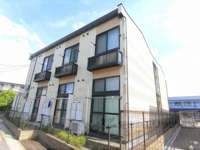 レオパレスサントピア外観写真1