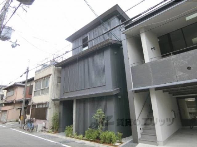 ＡＹＭ三条外観写真1