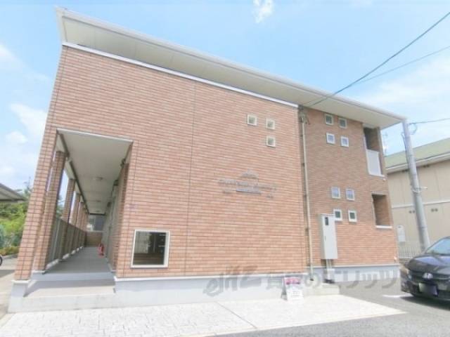 グランソレイユ楠葉２外観写真1