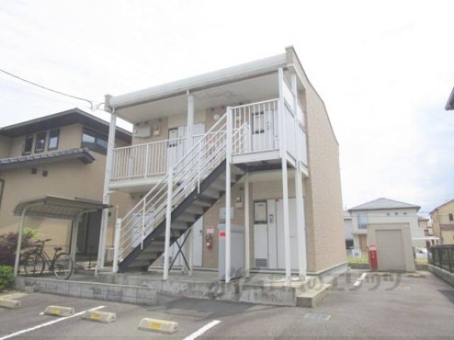 レオパレス瑞喜外観写真1