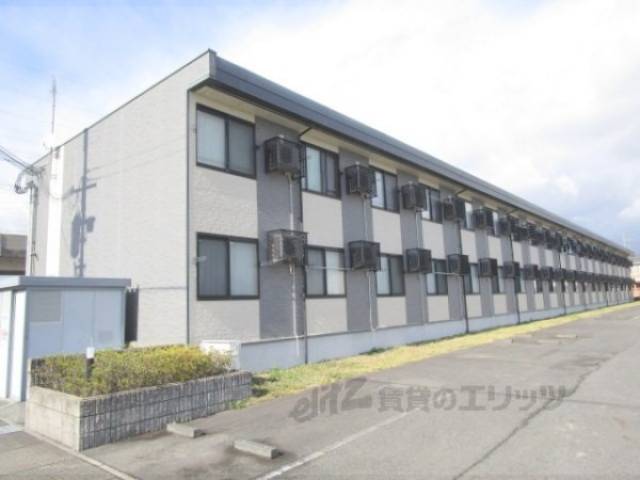 レオパレスメゾンアジュール外観写真2