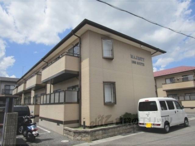 マジェスティ1998南外観写真2