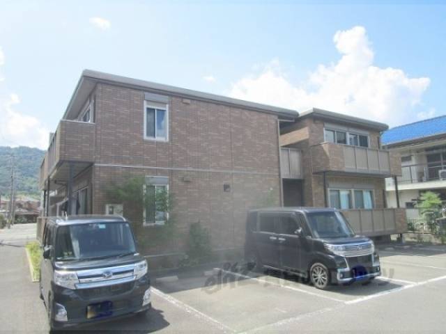 ラフィネマツヤマ外観写真2